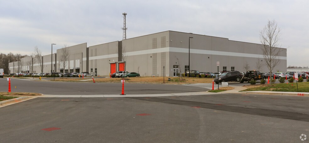 More Photos Of 3830 Parrott Dr, Charlotte Warehouse For Lease