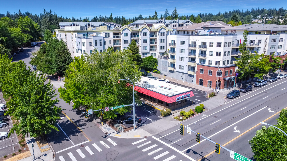 Primary Photo Of 500 Central Way, Kirkland Restaurant For Sale