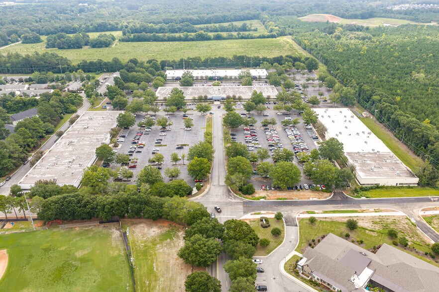 More Photos Of 2231 S Centennial Ave, Aiken Office For Lease