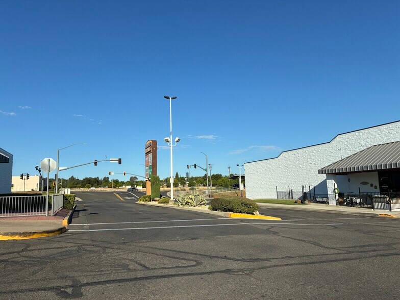 More Photos Of 1699-1785 State Highway 273, Anderson Unknown For Lease