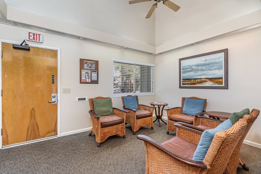 More Photos Of 1250 W Eau Gallie Blvd, Melbourne Medical For Sale