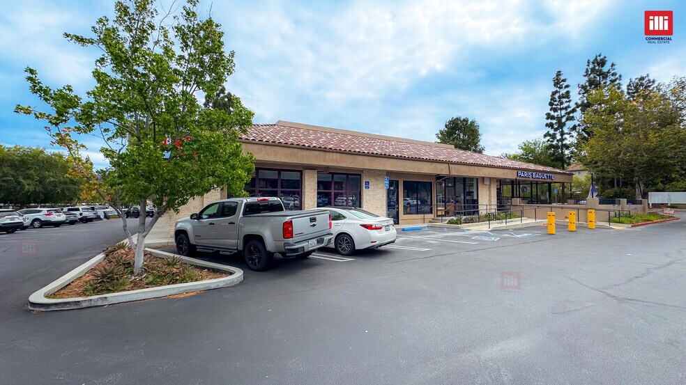 More Photos Of 650-728 N Moorpark Rd, Thousand Oaks Unknown For Lease