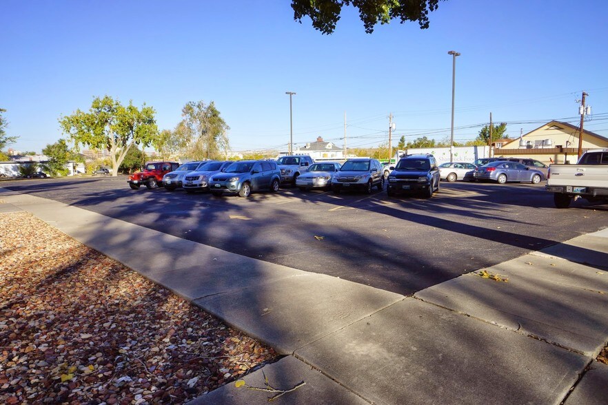 More Photos Of 940 E 3rd St, Casper Medical For Sale