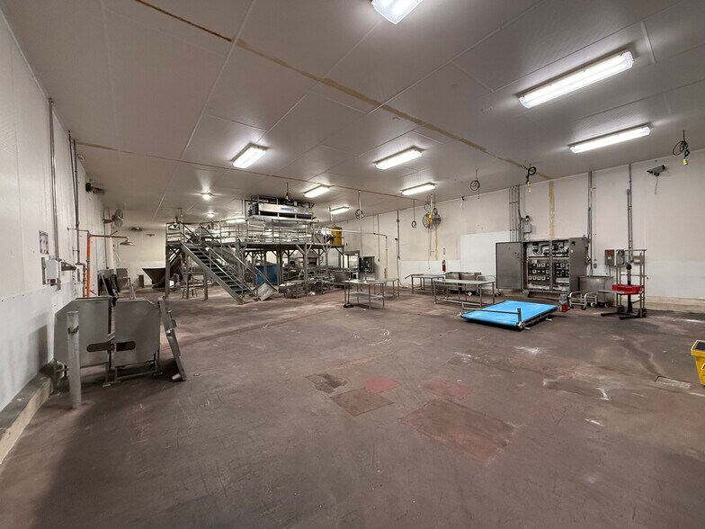 More Photos Of 4001 N American St, Philadelphia Warehouse For Lease