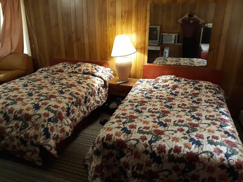 More Photos Of 3304 State Route 66, Neptune Hotel For Sale