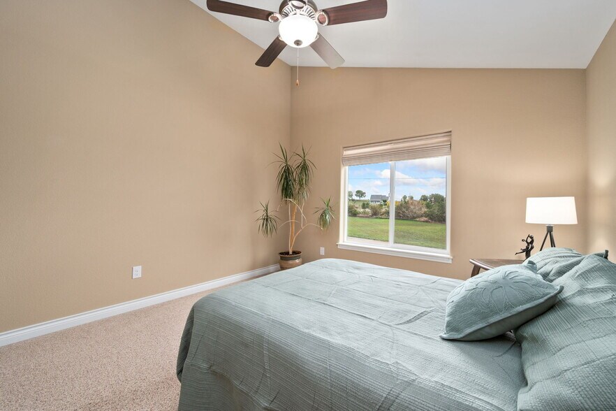 More Photos Of 13299 E County Line Rd, Longmont Flex For Sale