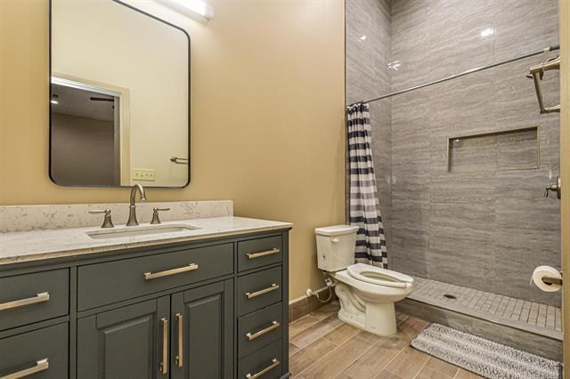 More Photos Of 25998 TX State Hwy 359, Bruni Warehouse For Sale