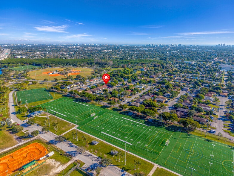 More Photos Of 1471 NW 22nd St, Fort Lauderdale Multifamily For Sale