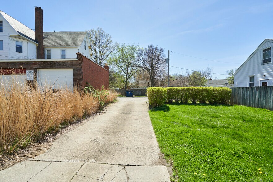 More Photos Of 3634 Bosworth Rd, Cleveland Apartments For Sale