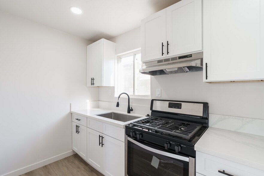 More Photos Of 134-138 5th Ave, Chula Vista Apartments For Sale