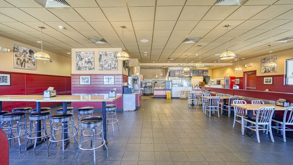 More Photos Of 1220 Washington Blvd, Newcastle Fast Food For Sale