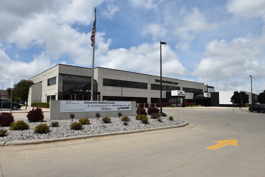 Primary Photo Of 2829 University Dr S, Fargo Office For Lease