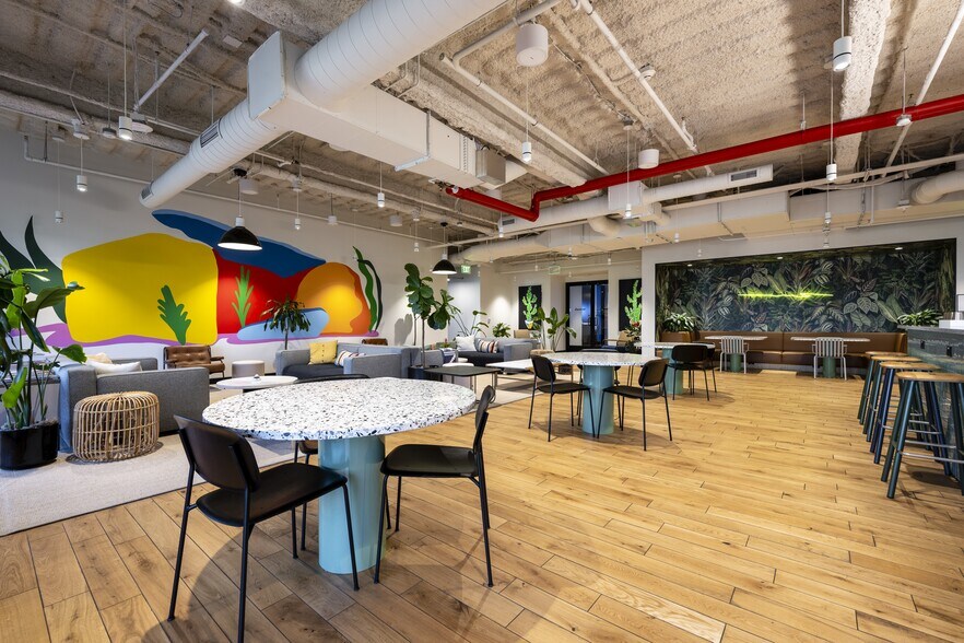 More Photos Of 333 W San Carlos St, San Jose Coworking Space