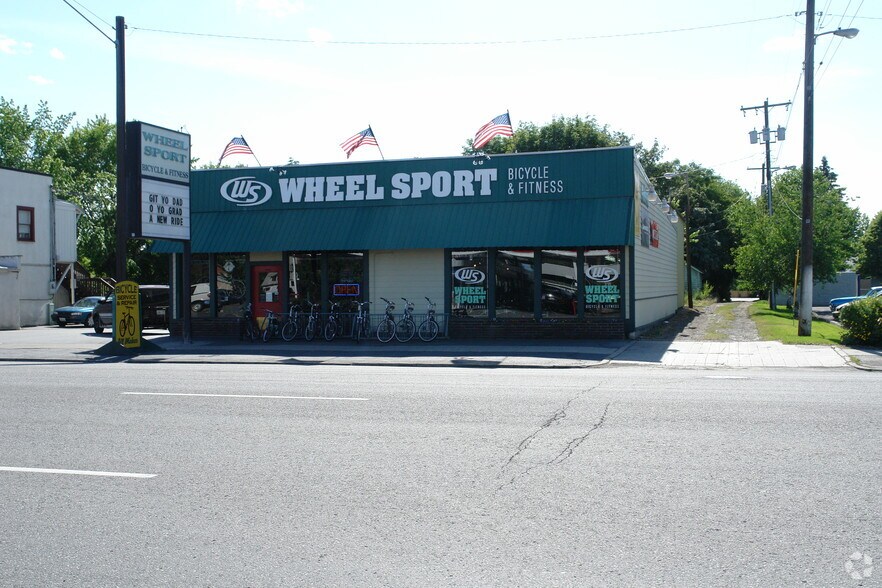More Photos Of 1711 N Division St, Spokane Freestanding For Lease