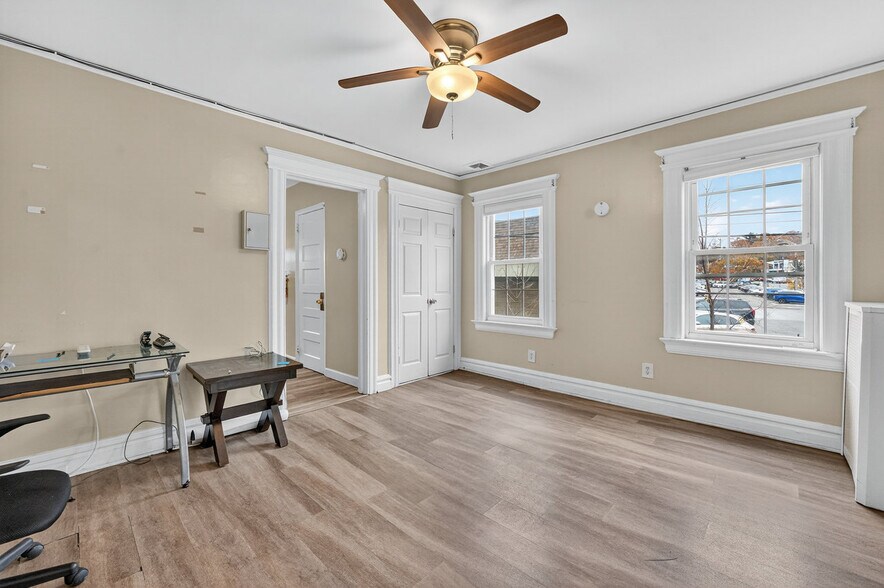 More Photos Of 160 Bloomfield Ave, Verona Storefront Retail Office For Sale