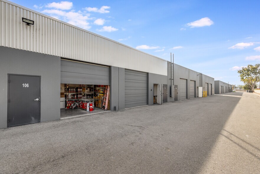 More Photos Of 780 Montague Expy, San Jose Showroom For Lease