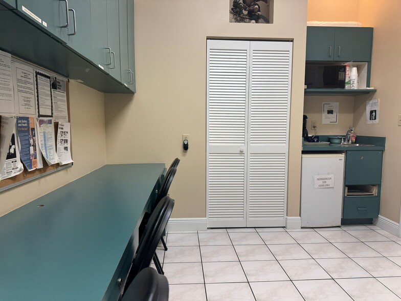 More Photos Of 1100 S Main St, Belle Glade Office Residential For Sale