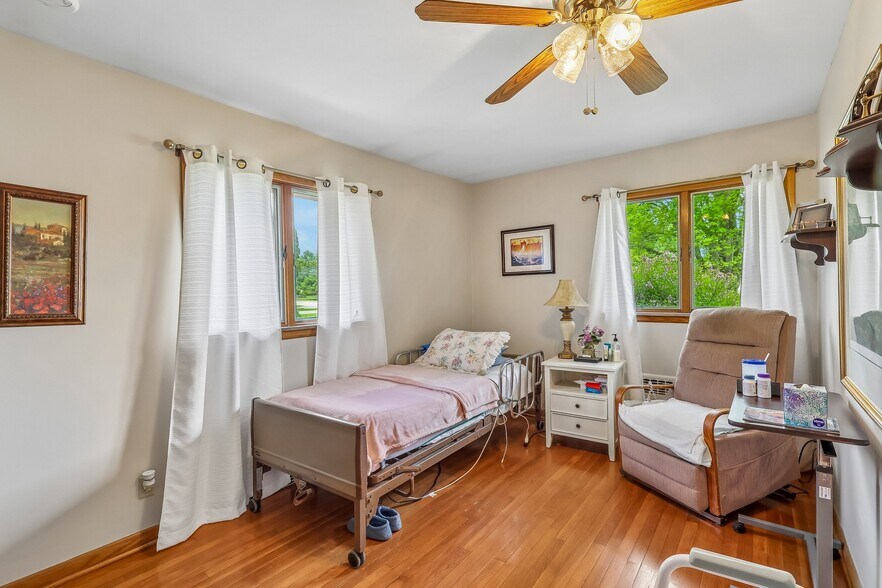 More Photos Of 836 Jacoby Rd, Copley Healthcare For Sale