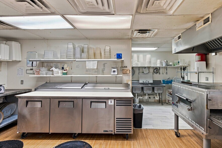 More Photos Of 547 E Main St, Ashland Restaurant For Sale