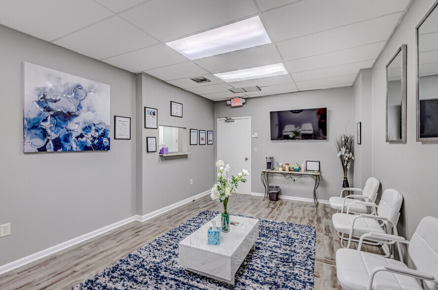 More Photos Of 6801 Lake Worth Rd, Greenacres Medical For Sale