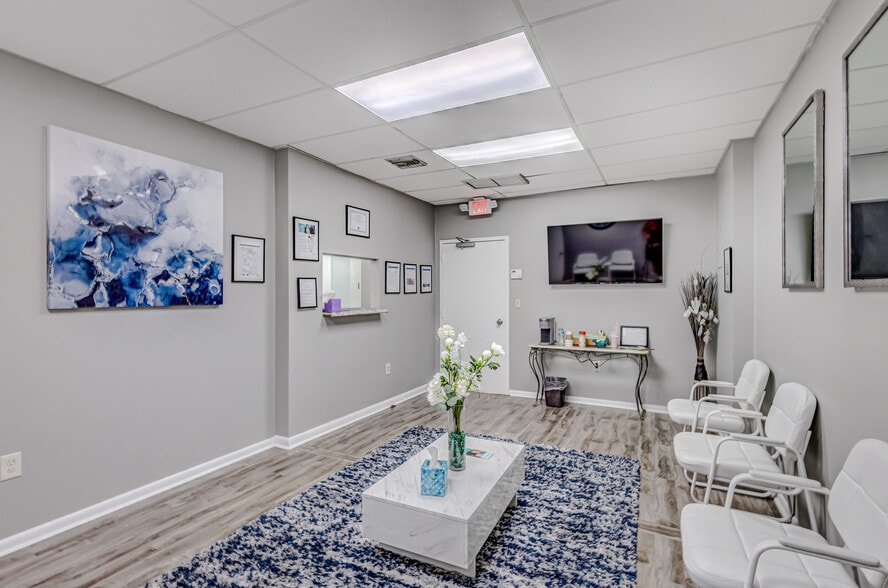 More Photos Of 6801 Lake Worth Rd, Greenacres Medical For Lease