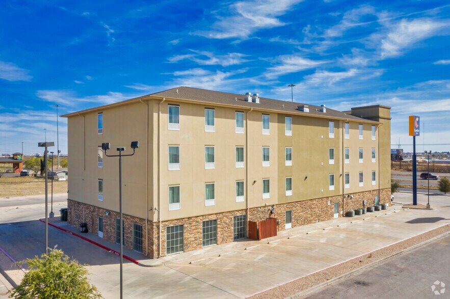 More Photos Of 910 W Interstate 20, Midland Hotel For Sale