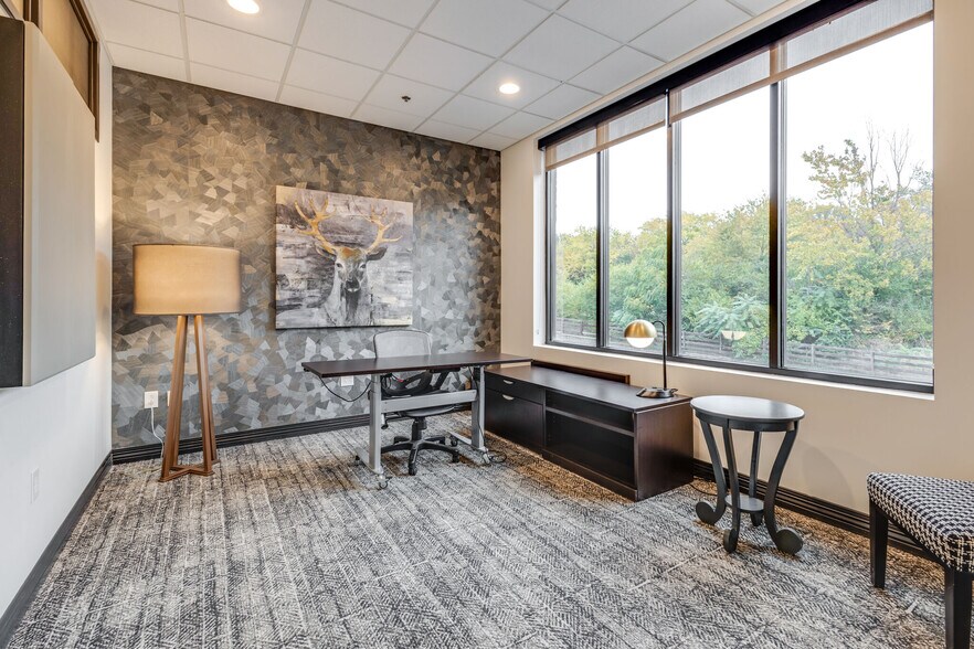 More Photos Of 1612 Westgate Cir, Brentwood Office For Lease