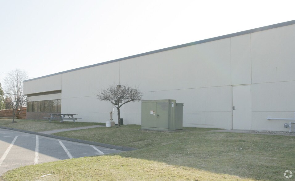 More Photos Of 825 Brook St, Rocky Hill Office For Lease