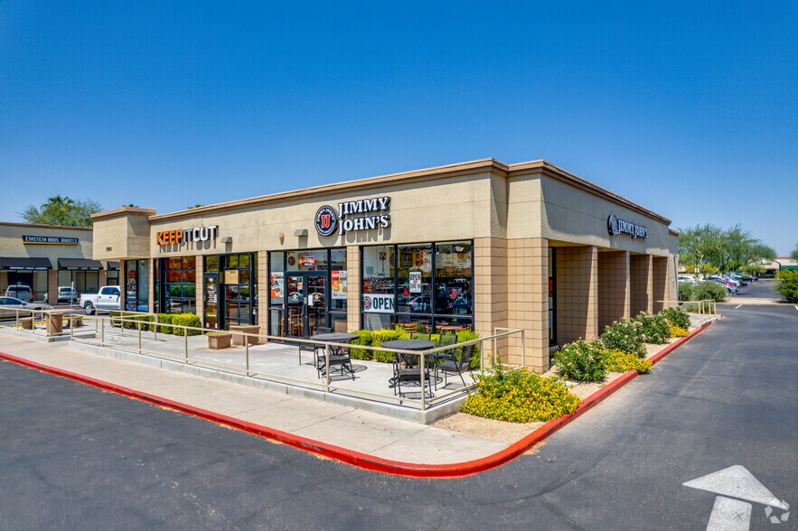 More Photos Of 5860-5870 W Thunderbird Rd, Glendale Unknown For Lease