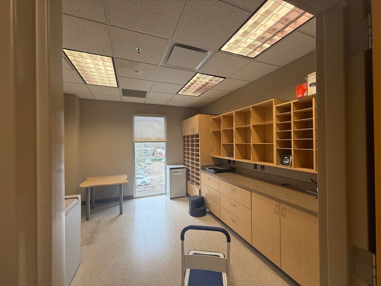 More Photos Of 106 Riverview Dr, Flowood Medical For Sale