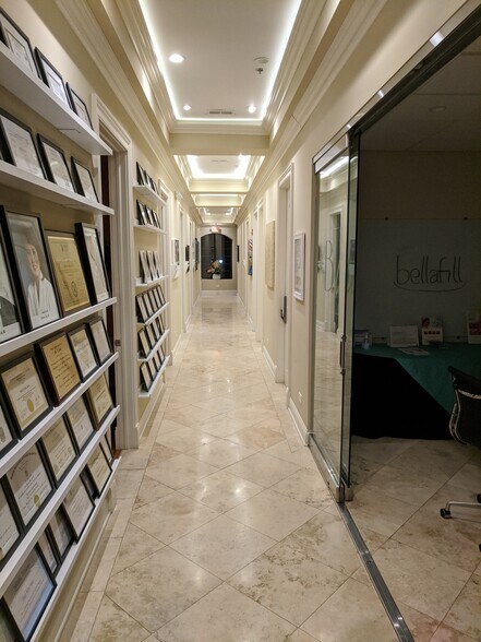 More Photos Of 230 E Ogden Ave, Hinsdale Medical For Sale