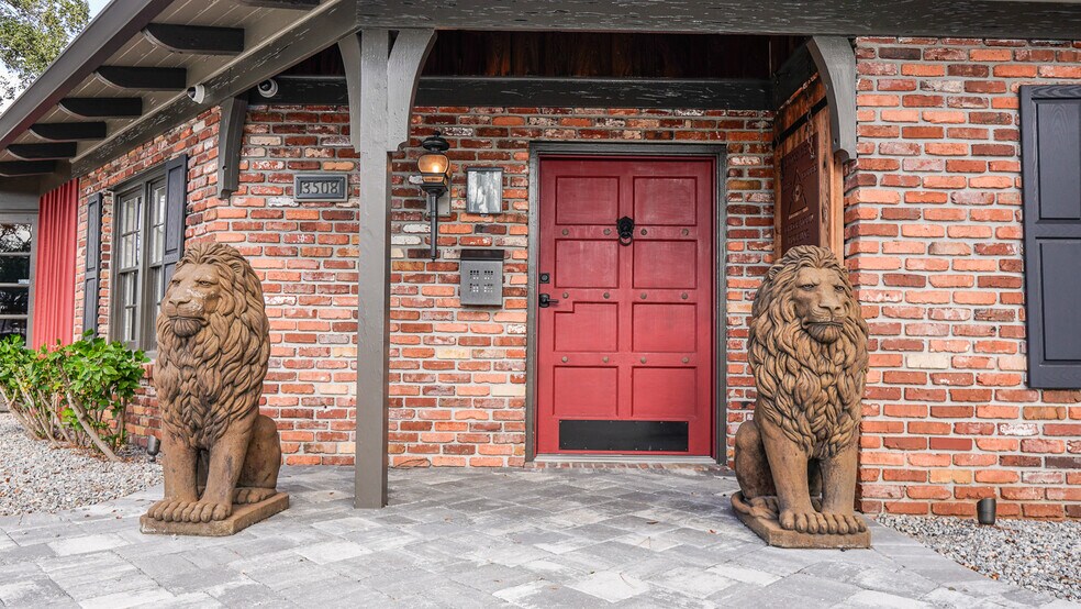 More Photos Of 3508 S Manhattan Ave, Tampa Health Club For Sale