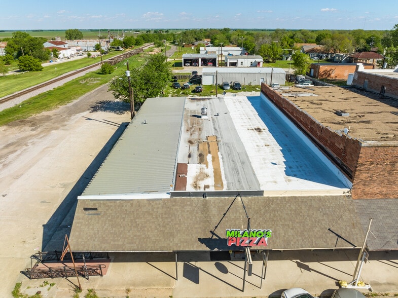 More Photos Of 140 W Main St, Itasca Restaurant For Lease