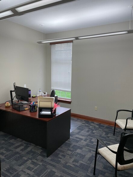 More Photos Of 3745 Medina Rd, Medina Office For Lease
