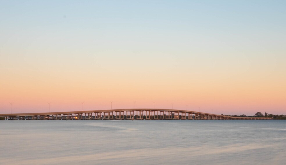 More Photos Of 12498 Riverside Dr, Fort Myers Land For Sale