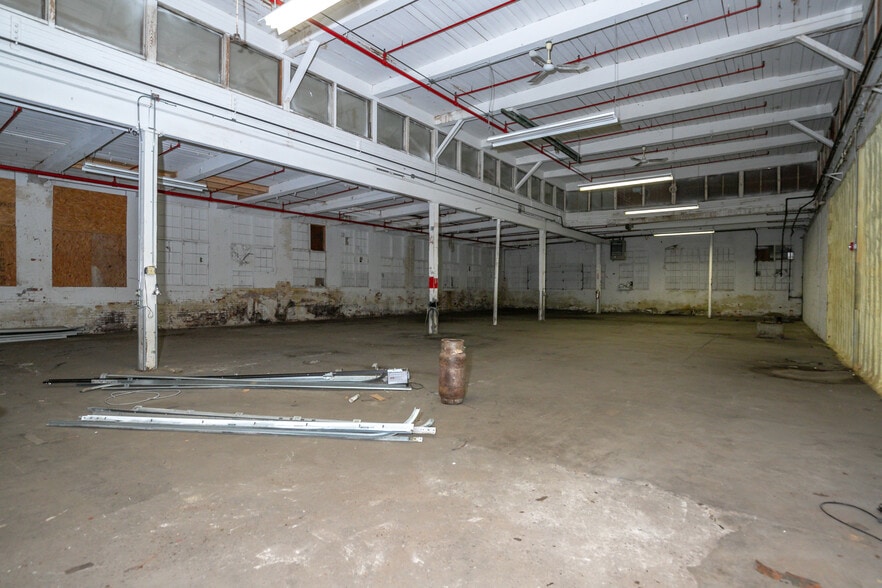 More Photos Of 3661 W Shore Rd, Warwick Warehouse For Sale