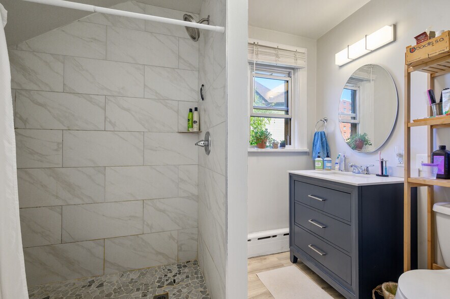 More Photos Of 815 McClure St, Munhall Apartments For Sale