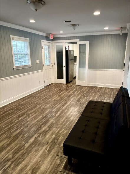 More Photos Of 1064 Clements Ferry Rd, Cainhoy Office Residential For Lease