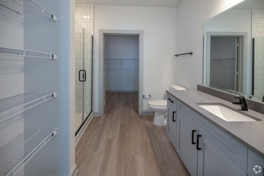 More Photos Of 1148 N Main St, Jacksonville Apartments For Lease