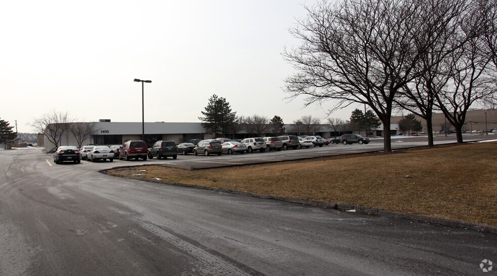More Photos Of 1410 E 14 Mile Road, Madison Heights Research And Development For Lease
