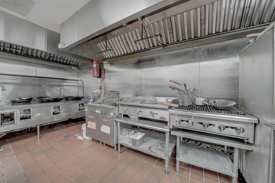 More Photos Of 215 NE 27th Ave, Mineral Wells Restaurant For Sale