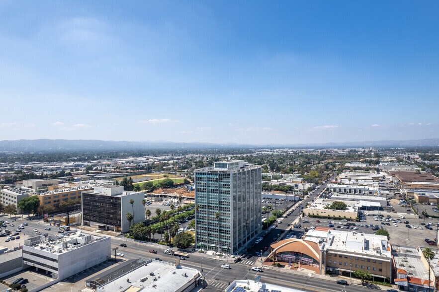 More Photos Of 8155 Van Nuys Blvd, Van Nuys Apartments For Lease