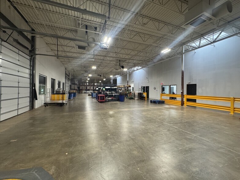 More Photos Of 7720 NW 85th Ter, Oklahoma City Office For Sale