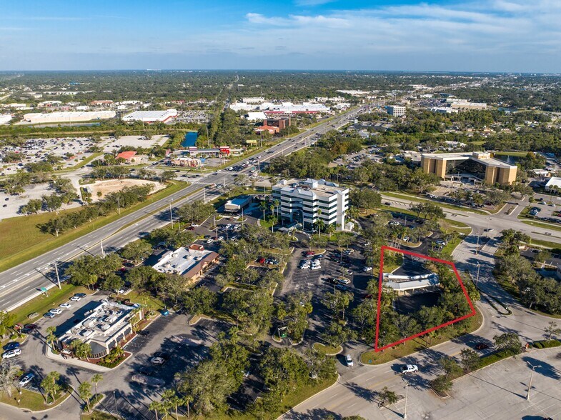 Primary Photo Of 18501 Murdock Cir, Port Charlotte General Retail For Lease