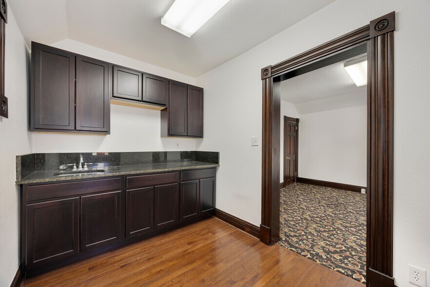 More Photos Of 1325 Delaware St, Denver Office For Lease