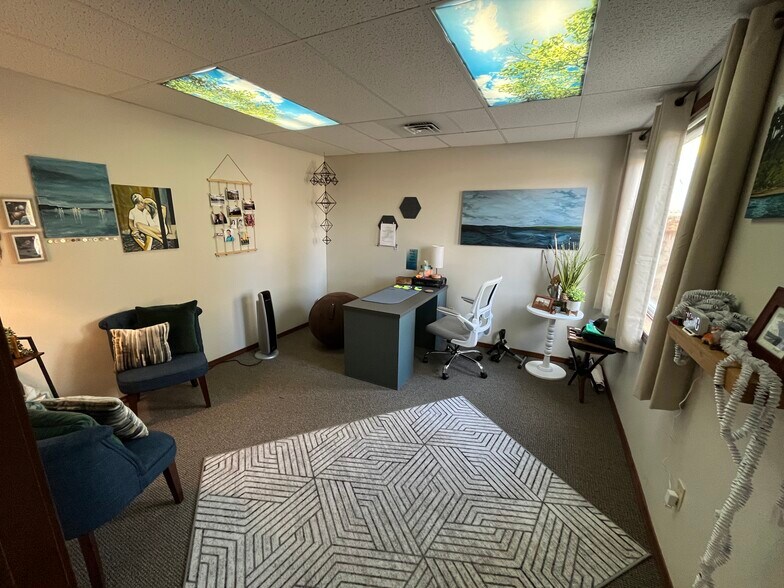 More Photos Of 111 E Lincoln Rd, Spokane Office For Sale