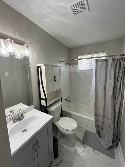 More Photos Of 119 N 35th Ave, Hattiesburg Apartments For Sale