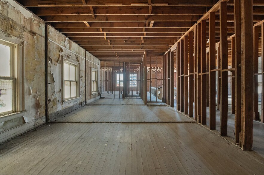 More Photos Of 115 S Jefferson St, Spokane Apartments For Lease