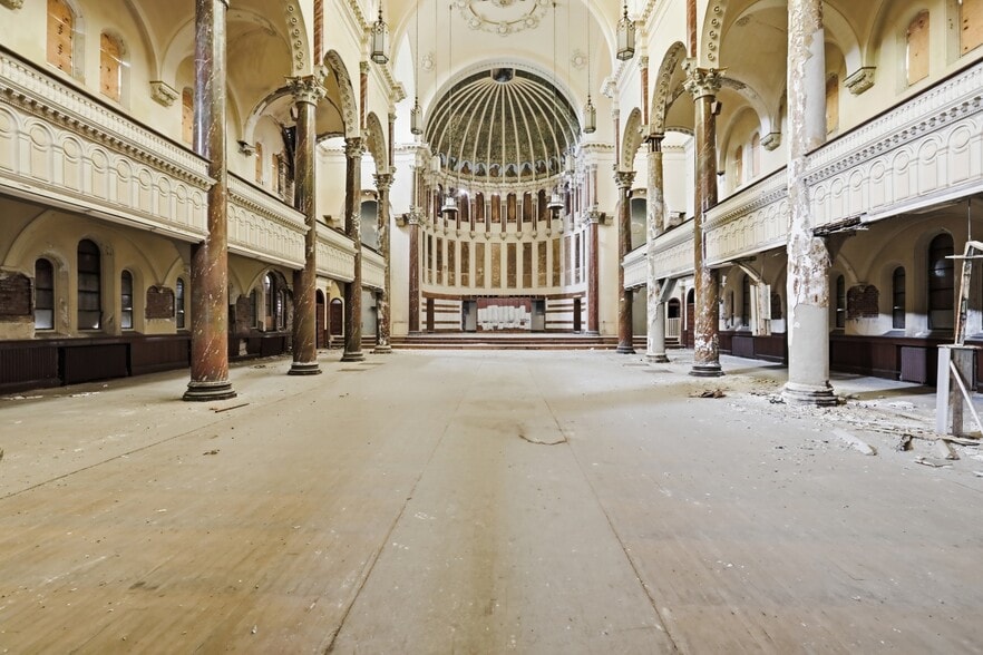 More Photos Of 364 Haverhill St, Lawrence Religious Facility For Sale
