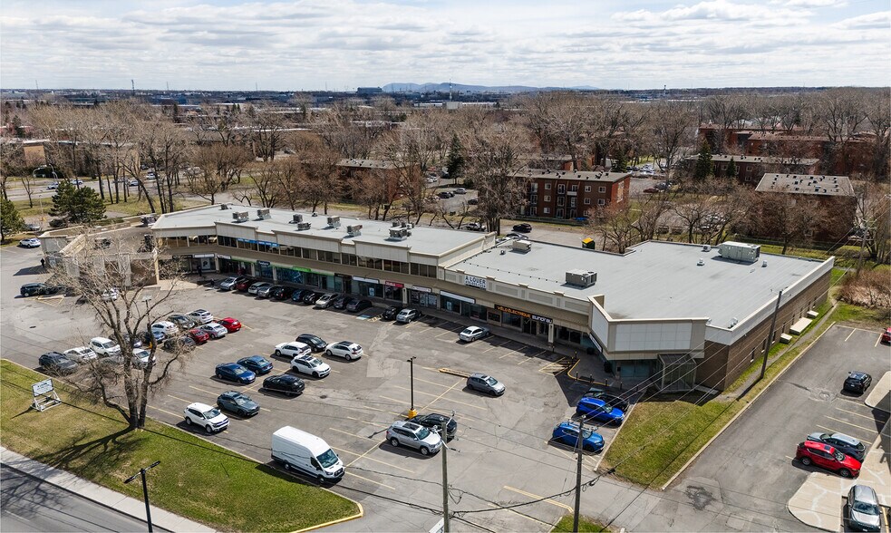 Primary Photo Of 1732-1756 Boul Marie-Victorin, Longueuil General Retail For Lease